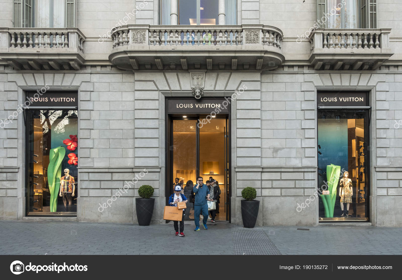 Barcelona, Spain. March 2018: People walking in front of Louis Vuitton shop – Stock Editorial ...