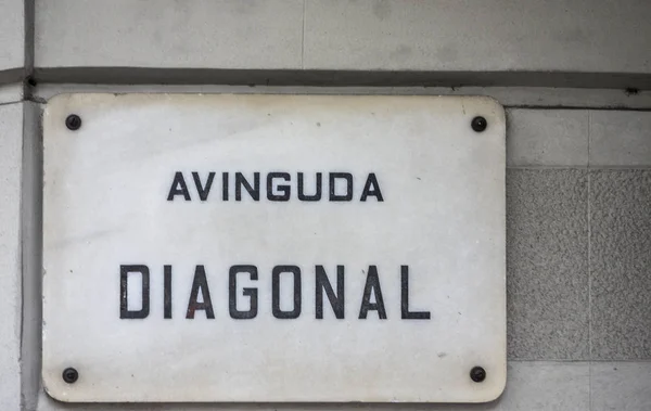 Diagonal street sign in Barcelona, Spain — Stock Photo, Image