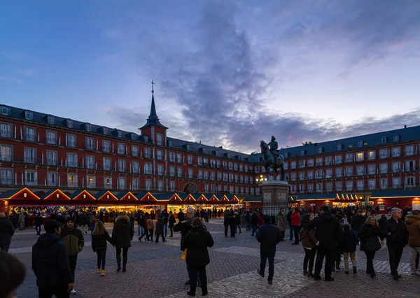 Mercado de Navidad en Plaza Mayor de Madrid — Foto de Stock