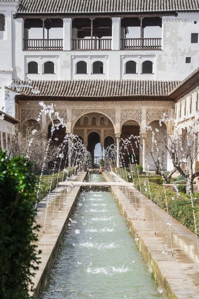Giardini del Generalife in Spagna, parte dell'Alhambra — Foto Stock