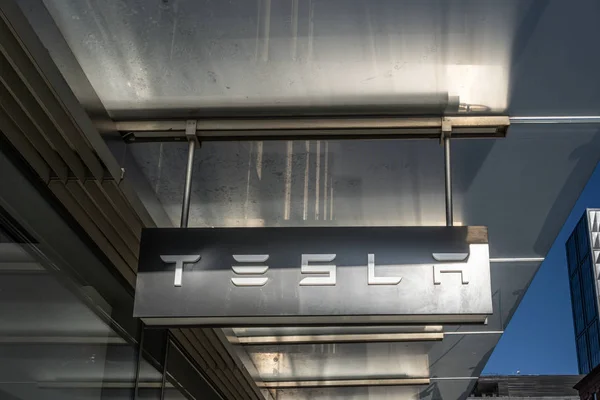 Novo showroom Tesla Motors no distrito de Meatpacking de Nova York — Fotografia de Stock