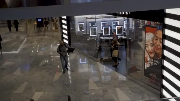 Sephora Parfymbutik på Hudson Yards köpcentrum i New York — Stockvideo