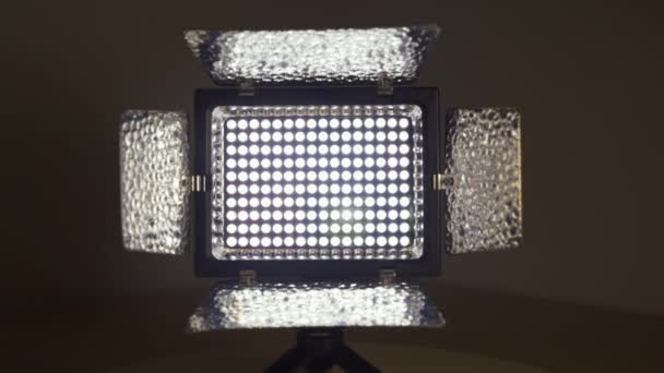 Panel led transparente con diodos emisores de luz . — Vídeos de Stock