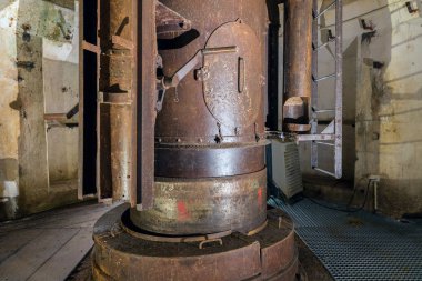 Corniche El Manara, 1.Dünya Savaşı battlef yakınındaki Fort Douaumont konusundaki topu