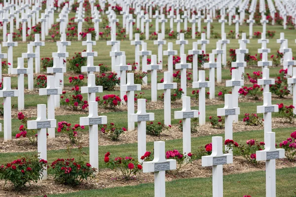 Begraafplaats eerste Wereldoorlog soldaten stierven tijdens de slag om Verdun, Fran — Stockfoto