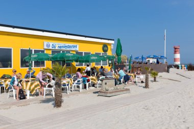 Beach Pavilion Dune, Alman Northsea Island'da turist ile