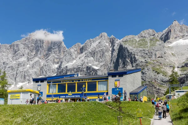 Talstation der Dachstein-Gletscherbahn in Österreich — Stockfoto