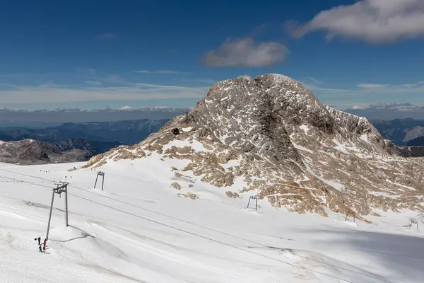 Blick auf den Dachsteingletscher in den österreichischen Alpen — Stockfoto