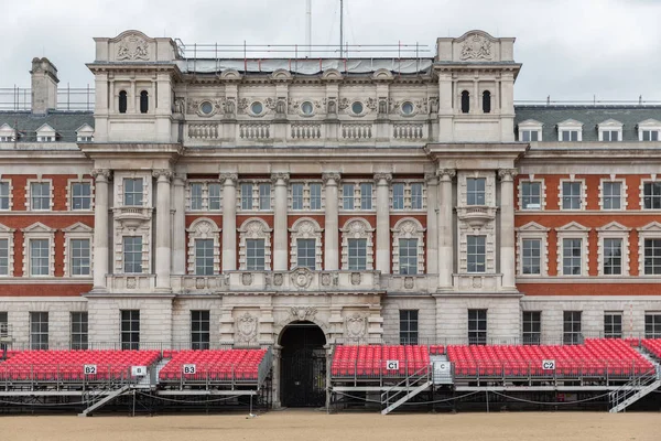 Toeschouwer platform voor Horse Guards parade in Londen — Stockfoto