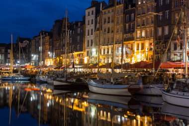 Akşam, Fransa gemi yelken ile tarihi liman Honfleur