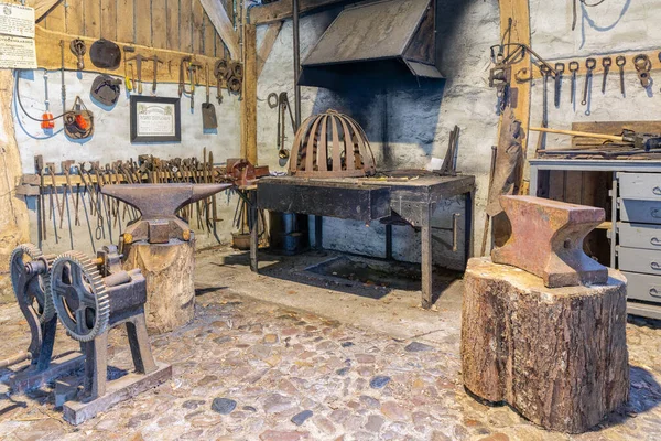 Dutch rural open-air museum with smithy and old historical tools — Stock Photo, Image