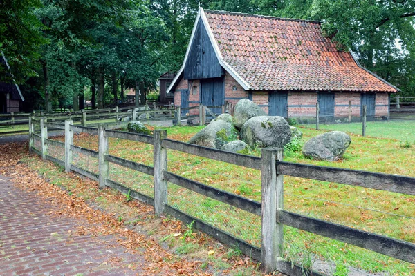 Dutch rural open-air museum with old barn — Stock Photo, Image