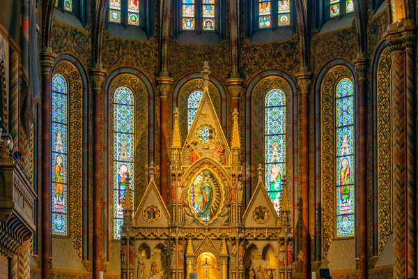 Interior Matthias Church in Budas Castle District of Budapest, Hungary — Stock Photo, Image