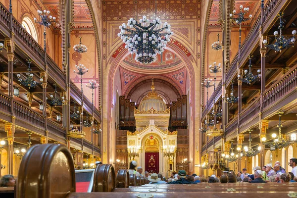 Interior da Grande Sinagoga - Sinagoga Tabakgasse - em Budapeste, Hungria . — Fotografia de Stock