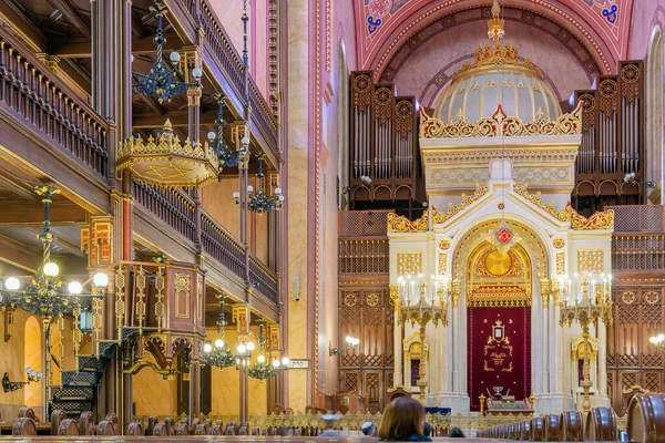 Interior of the Great Synagogue - Tabakgasse Synagogue - in Budapest, Hungary. — Stock Photo, Image