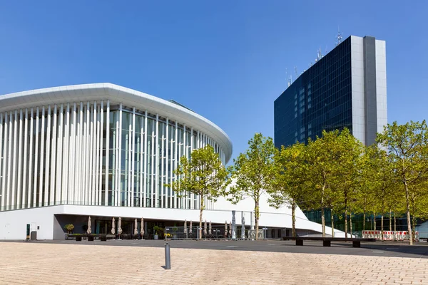 卢森堡市音乐厅、爱乐乐团和欧洲会议中心 — 图库照片