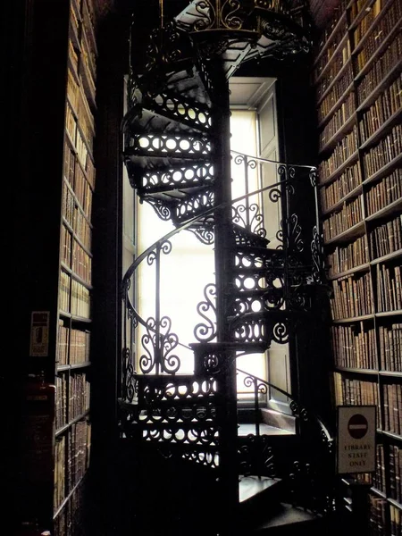 Vechea bibliotecă a Colegiului Trinity — Fotografie, imagine de stoc