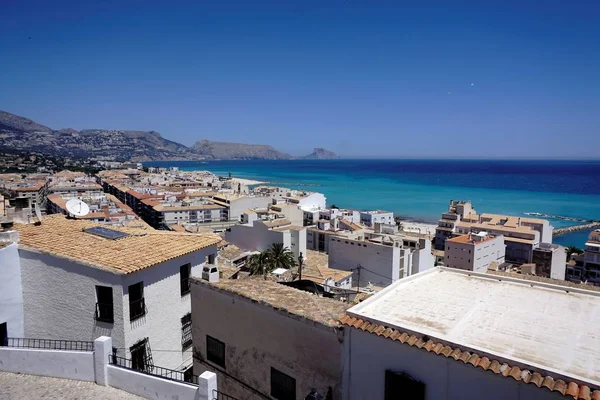Vacker utsikt över Altea och turquois Medelhavet — Stockfoto