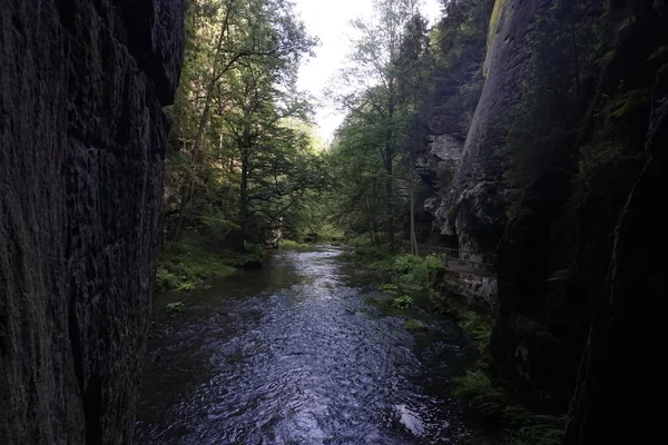 Parte encantada del desfiladero de Edmund en la Suiza bohemia — Foto de Stock