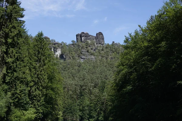 Elbesandsteinformation aus dem Amselgrund in der Sächsischen Schweiz entdeckt — Stockfoto