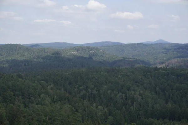 Vista desde Hinterhermsdorf sobre la frontera checa — Foto de Stock