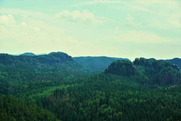 Close-up of the big Zschand and small Lorenzstein mountains in Saxon Switzerland — Stock Photo, Image
