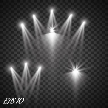 Ekose arka planda izole edilmiş sahne ışıklandırması için gerçekçi vektör parlak projektörleri seti. Özel ışık efektleri koleksiyonu