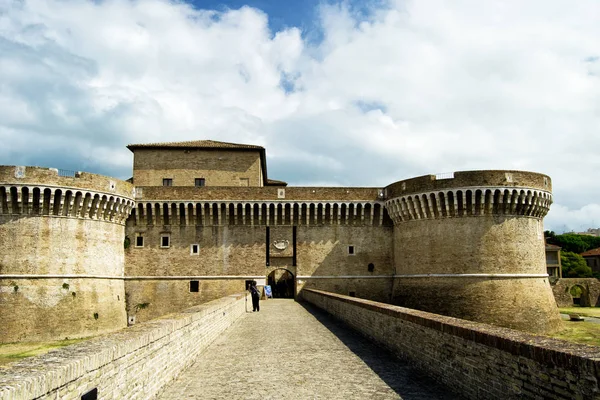 Φρούριο Rocca Roveresca βρίσκεται στη Senigallia στην περιφέρεια Marche στην επαρχία της Ancona. Για το ταξίδι και ιστορική έννοια — Φωτογραφία Αρχείου