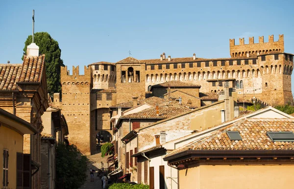 Φρούριο Gradara, ιστορικό μεσαιωνικό χωριό στην περιοχή Marche της Ιταλίας — Φωτογραφία Αρχείου