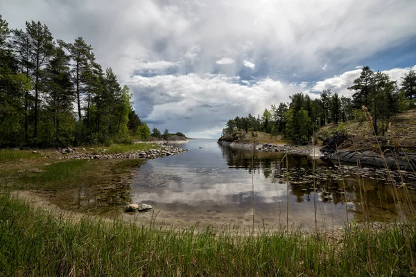 ラドガ湖 ヨーロッパで最大の淡水湖 ロシアの北西部に位置します — ストック写真
