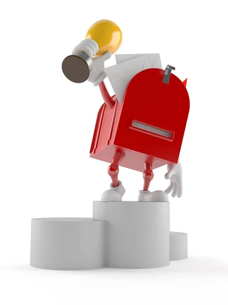 Personagem de caixa de correio segurando troféu dourado — Fotografia de Stock