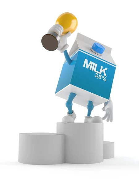 Caráter de caixa de leite segurando troféu dourado — Fotografia de Stock