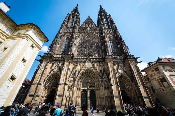 St. vitus kathedraal in Praag, Tsjechië — Stockfoto