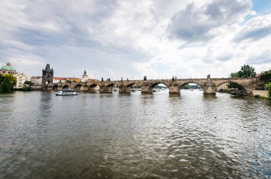 Çek Cumhuriyeti Prag 'daki Charles Köprüsü