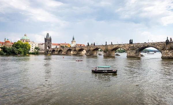 捷克共和国布拉格查尔斯桥 — 图库照片