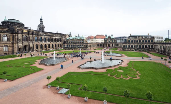 Zwinger Palace in Dresden, Duitsland — Stockfoto