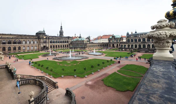 Almanya, Dresden 'deki Zwinger Sarayı