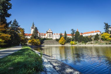 Pruhonice Chateau ve Çek Cumhuriyeti'nde Park