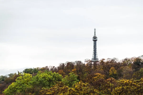 Torre Petrin em Praga, República Checa — Fotografia de Stock