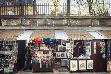 Hediyelik eşya mağazaları eski Yahudi Mezarlığı Prag oteller
