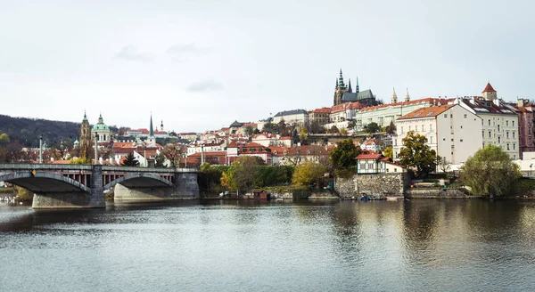 Puente de Manesuv en Praga, República Checa — Foto de Stock