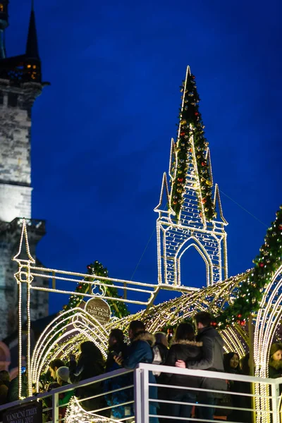 Decorazione natalizia sulla Piazza della Città Vecchia di Praga — Foto Stock