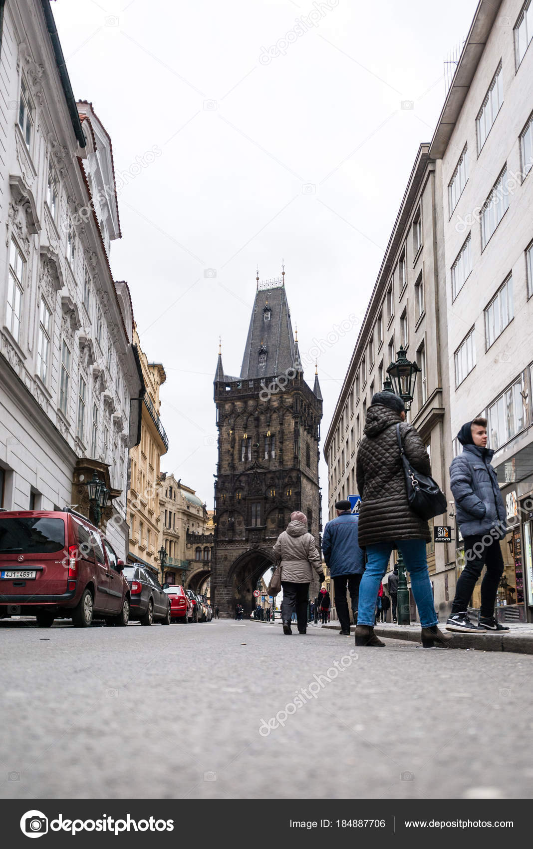 Torre Delle Polveri A Praga Repubblica Ceca Foto Editoriale Stock C Aivita 184887706