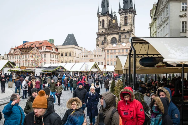 Пасхальные рынки в Праге на Староместской площади — стоковое фото