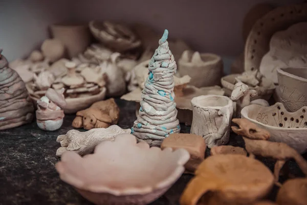 粘土から子供の工芸品 — ストック写真