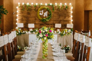 Düğün ahşap tarzı