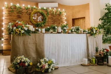 Düğün ahşap tarzı