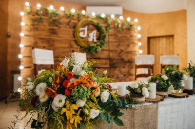 Düğün ahşap tarzı