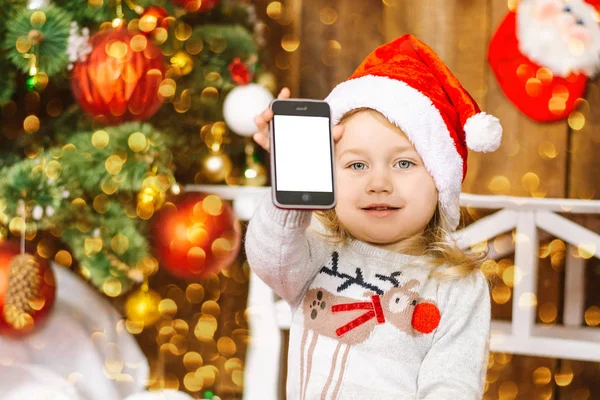 Happy Santa bébé fille jouer téléphone mobile — Photo