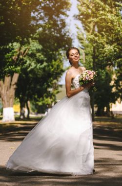 güzel esmer gelin portre yaz Park